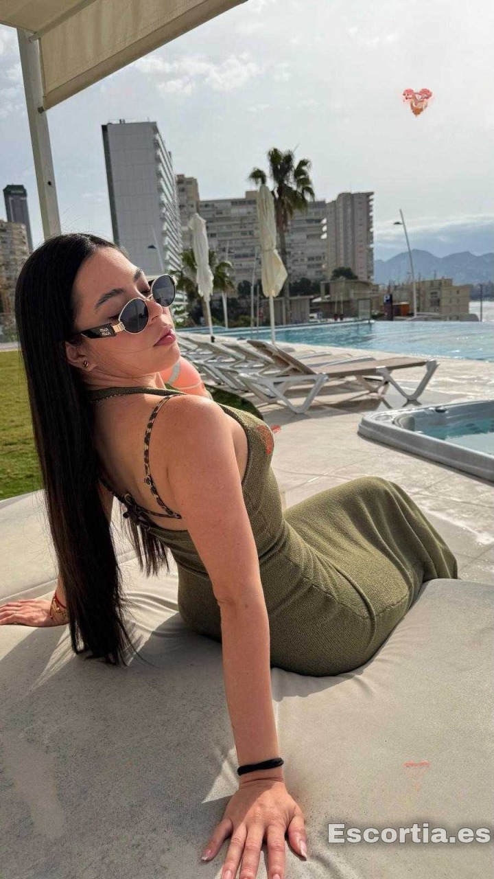 Nahomy photo 2