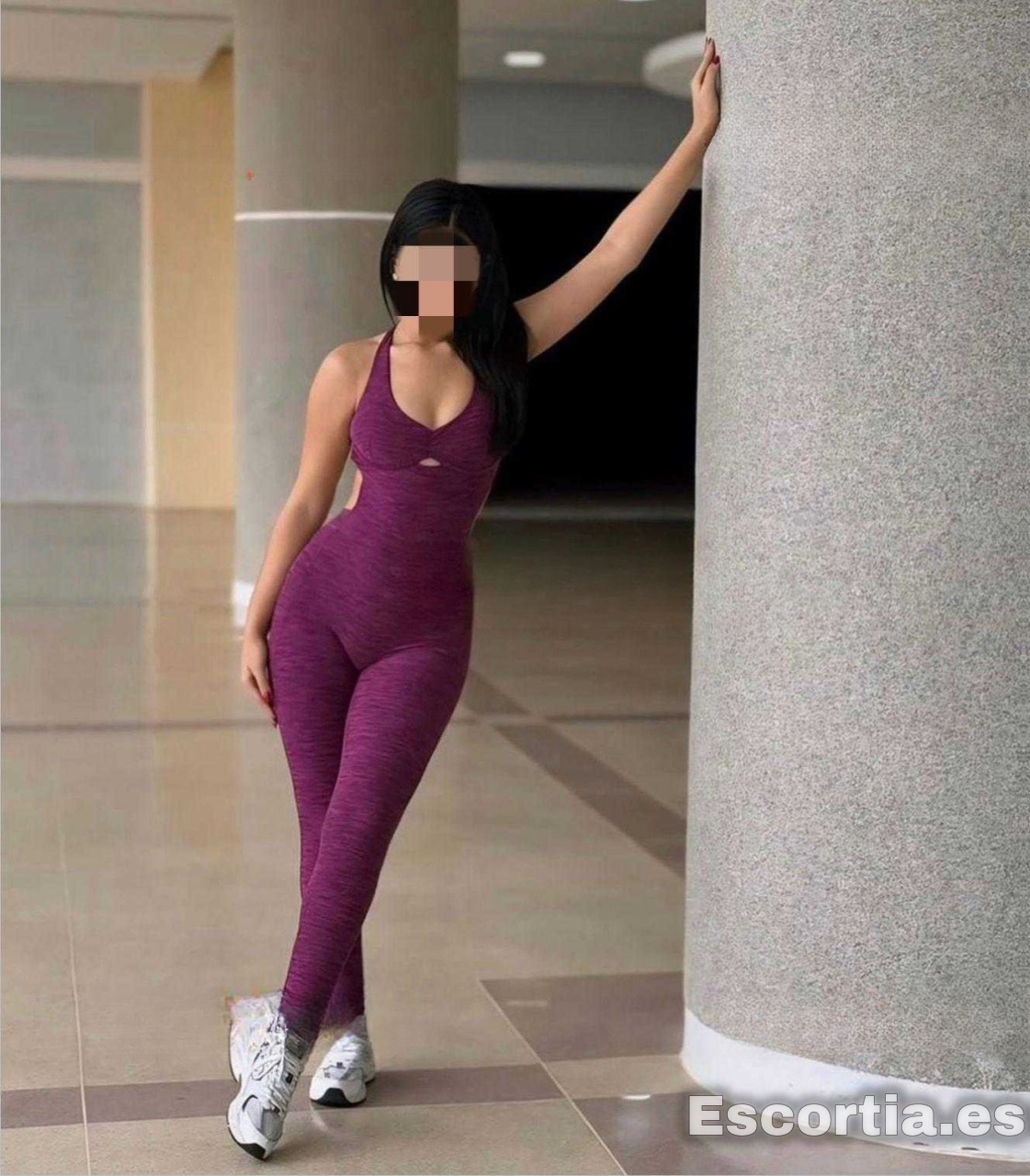 Camila photo 9