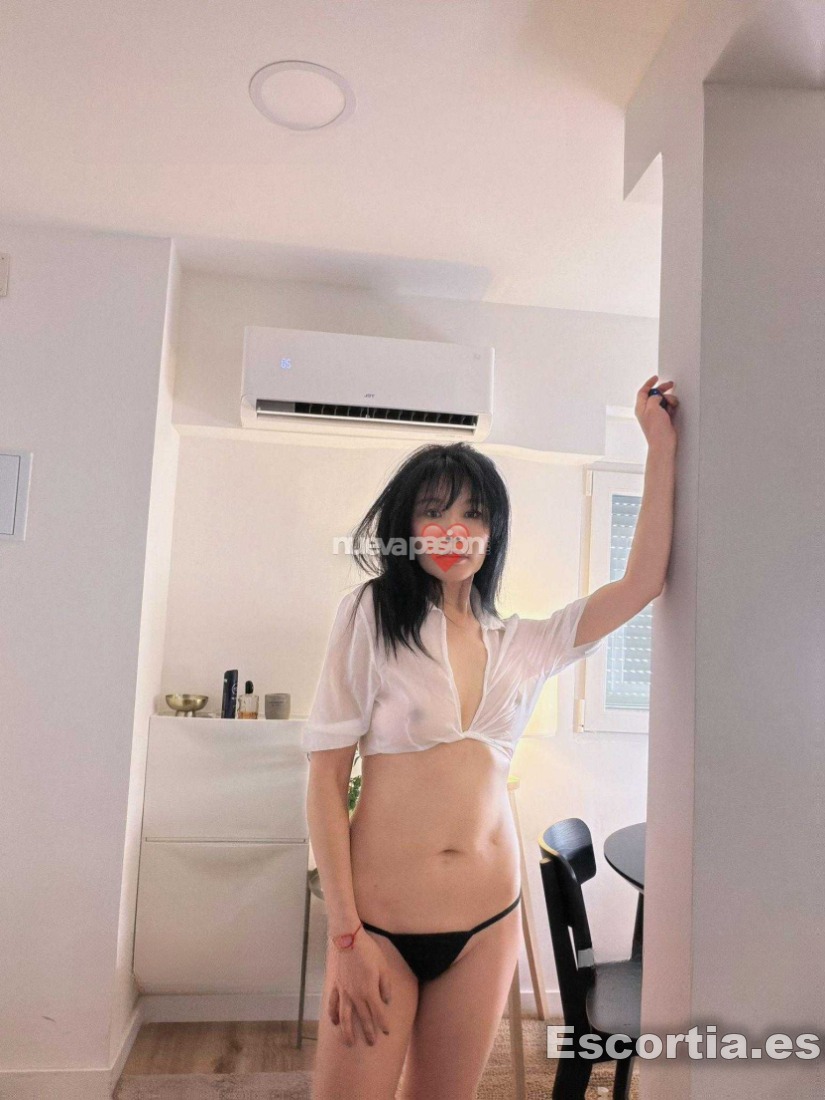 Señorita 28 photo 3