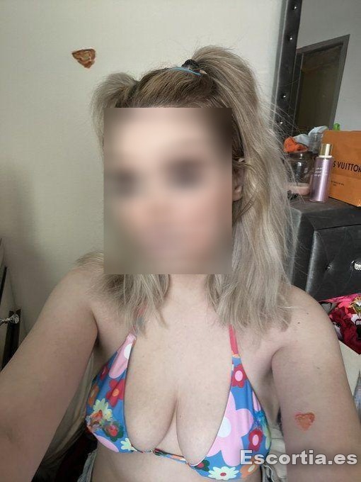 Señorita 28 photo 2