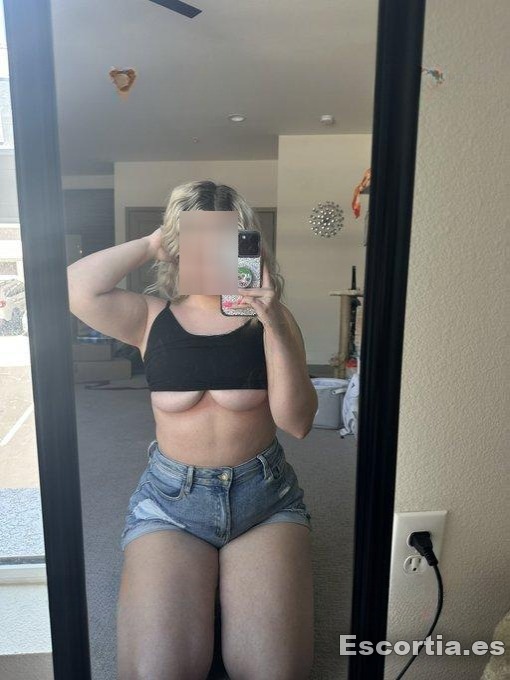 Señorita 28 photo 5