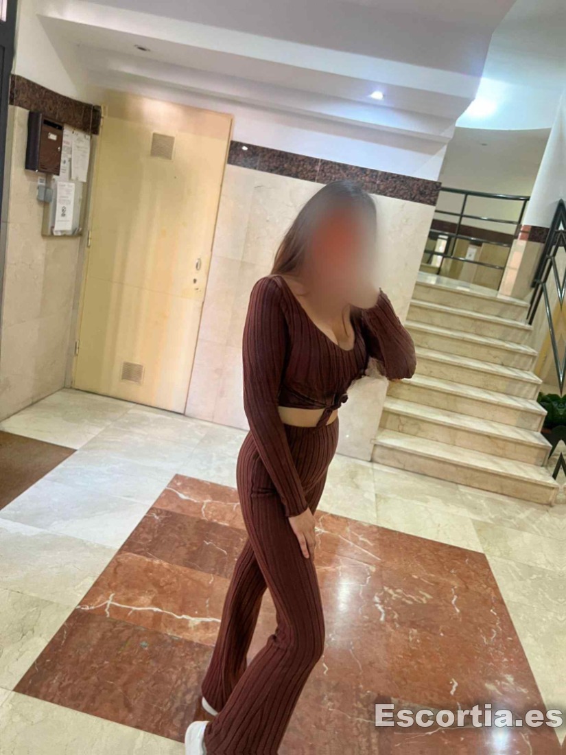 Señorita brasileña 23 escort Alcalá de Henares