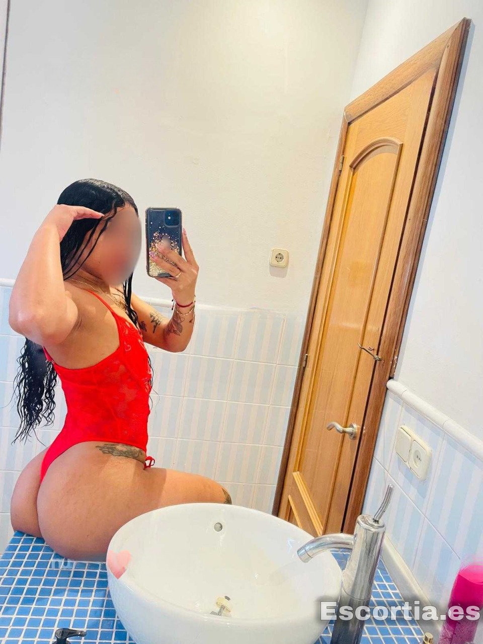 Frances Natural escort Dos Hermanas