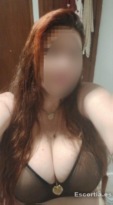 Escort 35 photo 8