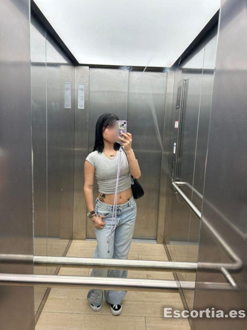 Señorita 19 photo 8