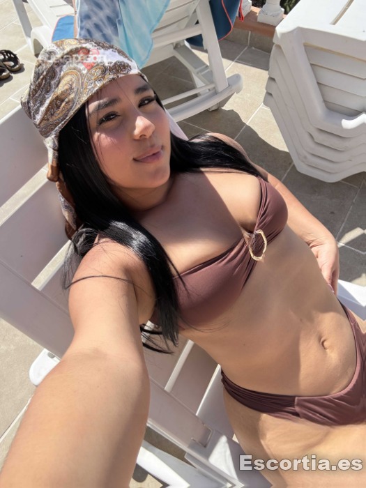 Mia photo 4