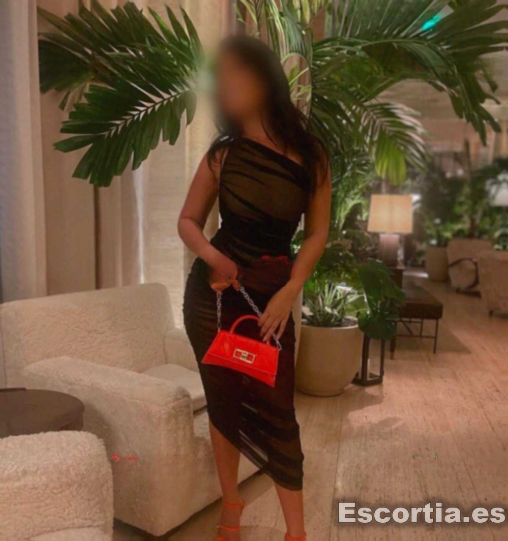 Renata photo 4