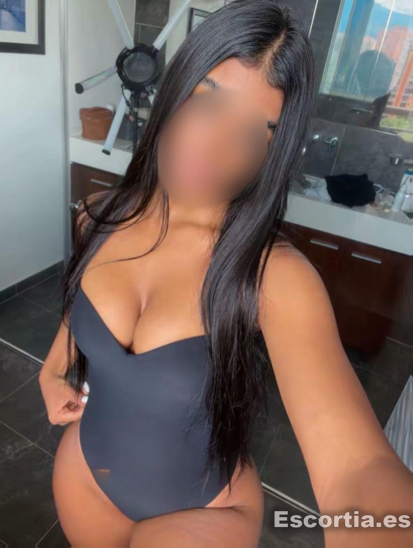 Mia photo 2
