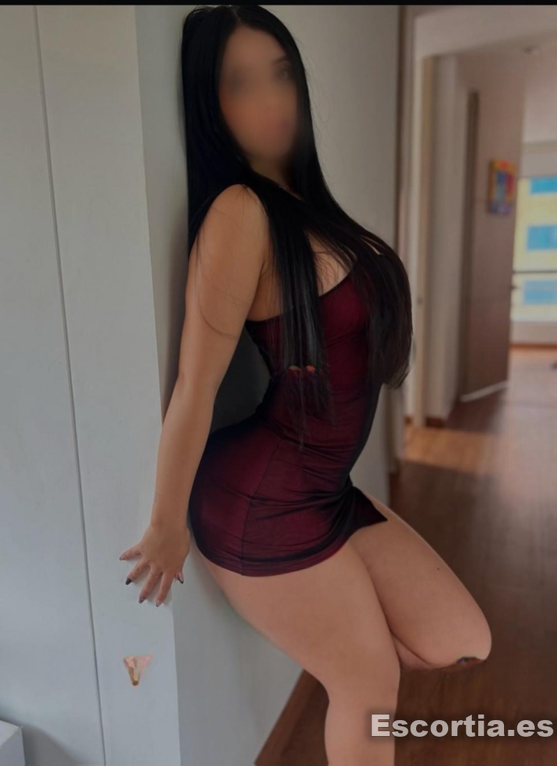 Escort latina 28 photo 3