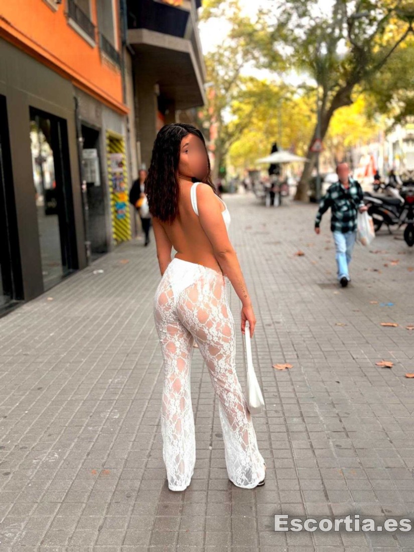 Nahomy photo 2