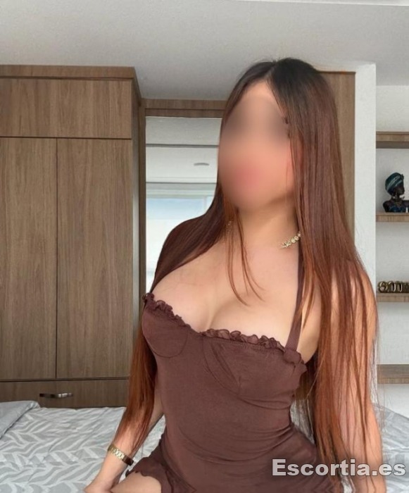 Escort latina 23 photo 4