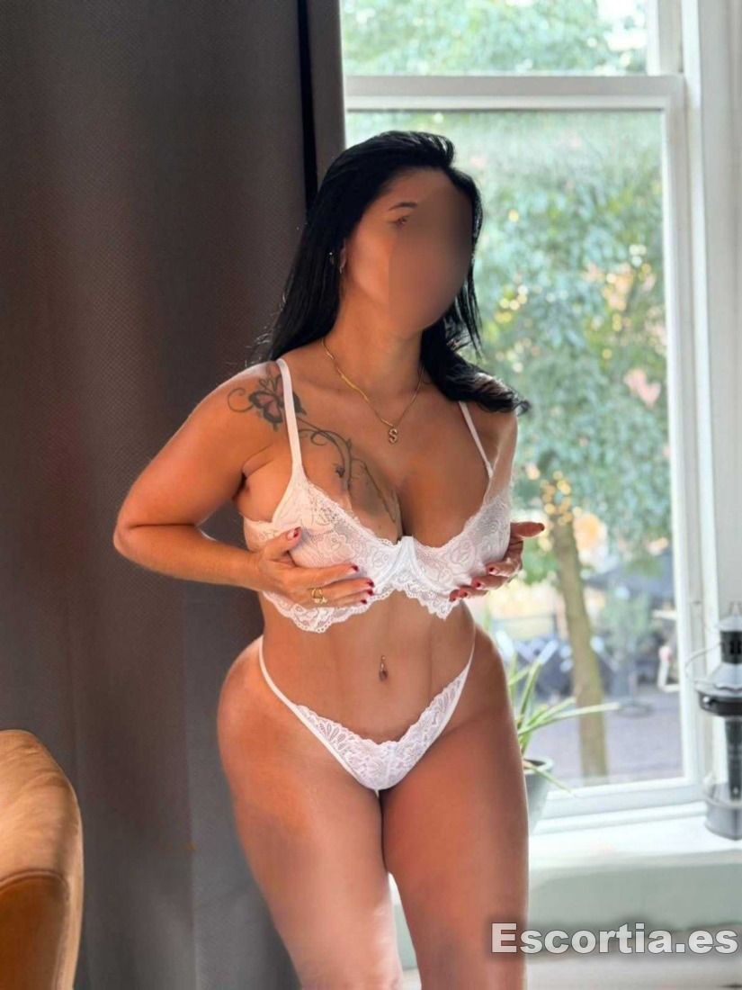 Mia photo 2