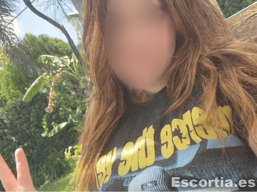 Escort 27 photo 5