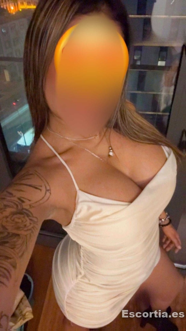 Puta colombiana 23 escort Linares