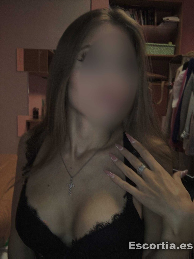 Vikky photo 2