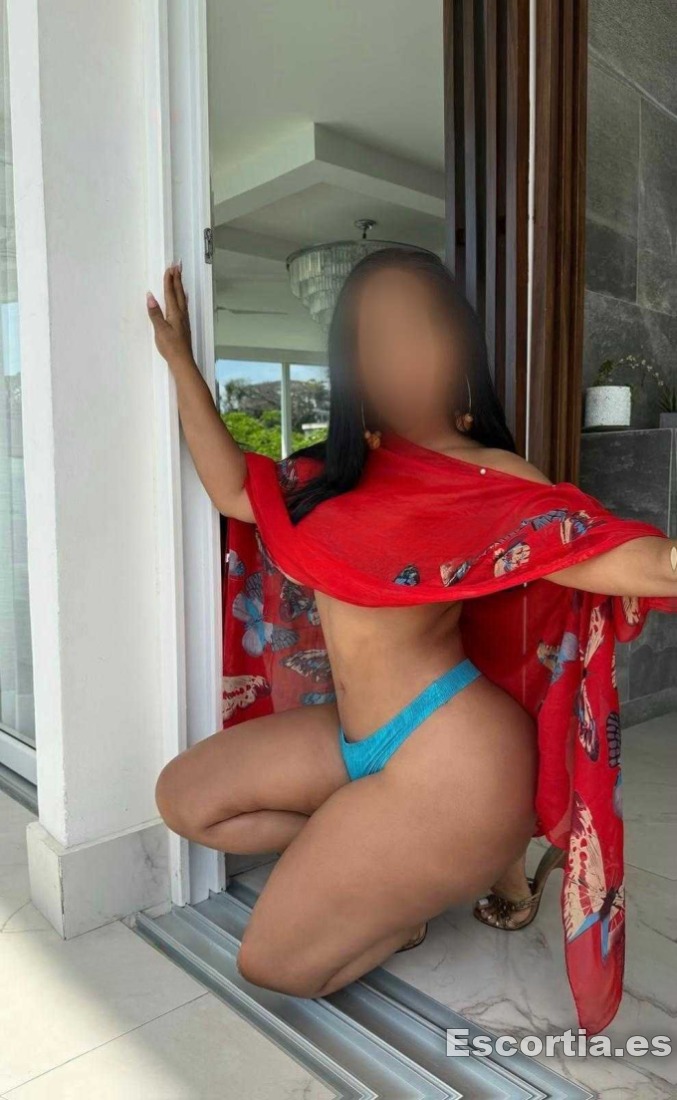 Nicol escort Zaragoza