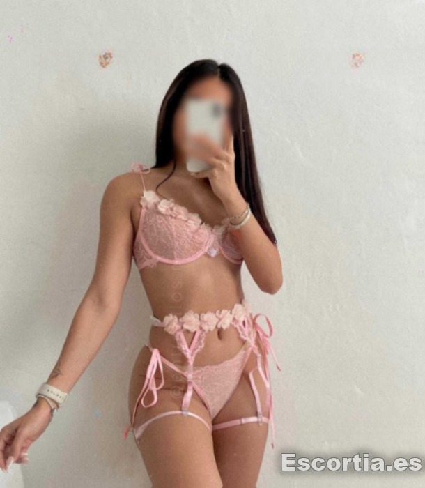 Señorita 20 escort Estepona