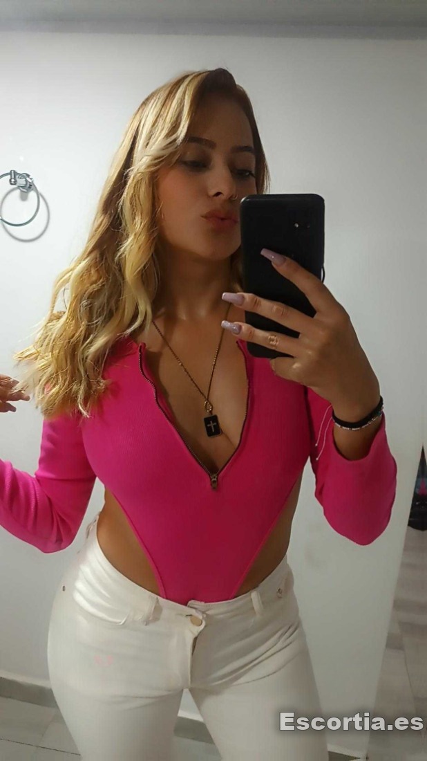 Escort colombiana 28 photo 9