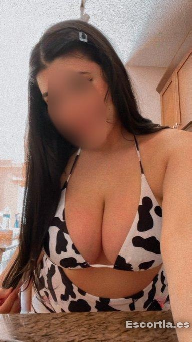 Oriana photo 9