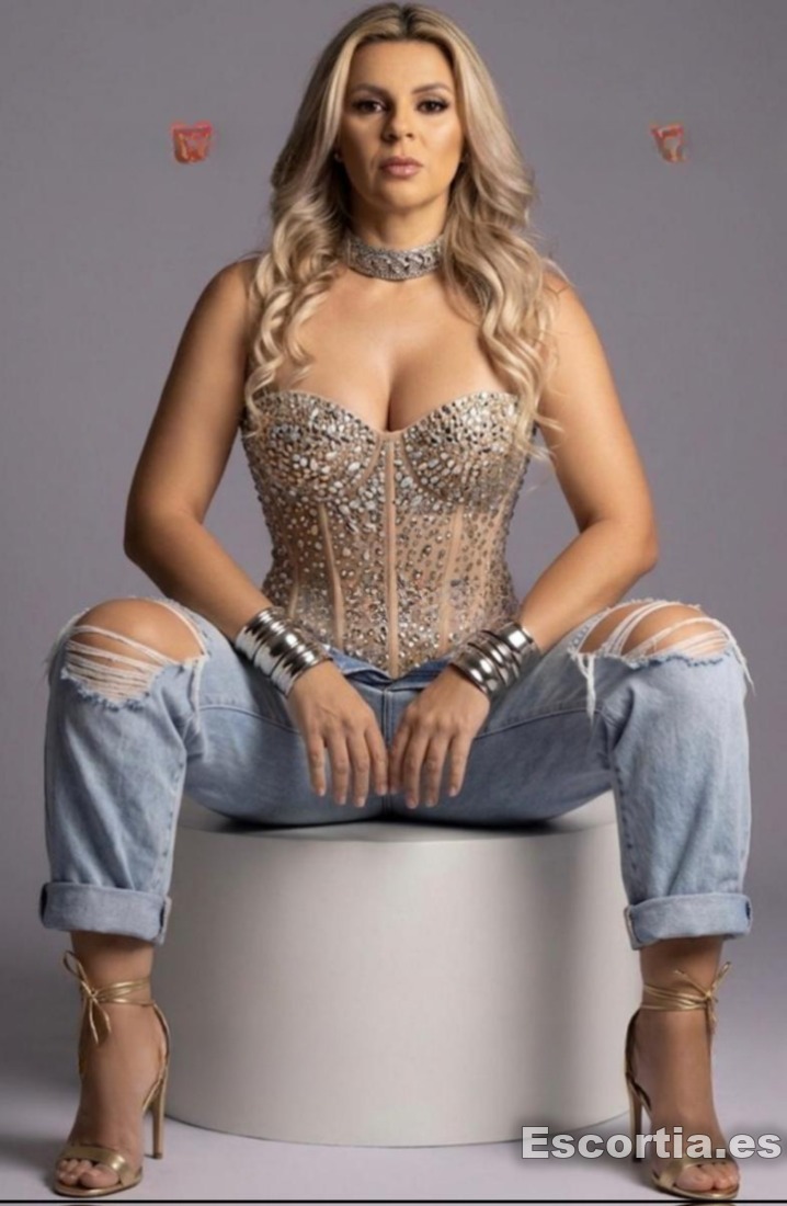 Señorita 37 photo 2