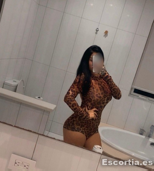 Escort latina 20 photo 3