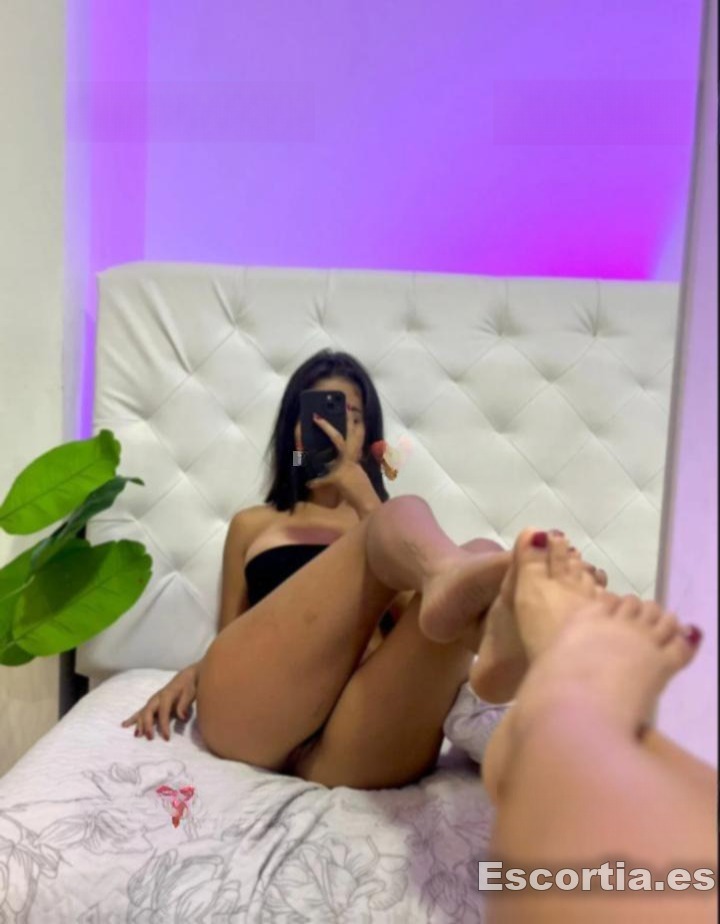 Escort latina 22 photo 3