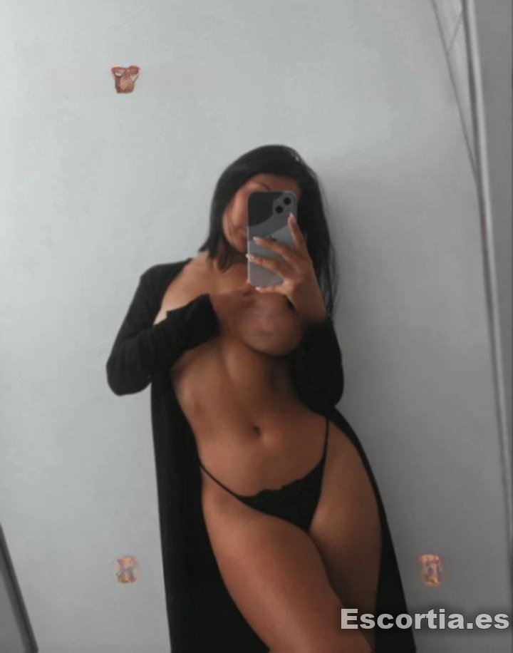 Escort latina 22 photo 5