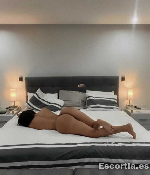 Escort latina 28 photo 6