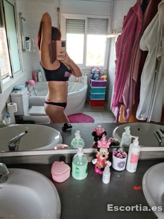 Mireia photo 8