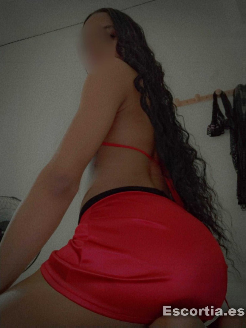 Brihana escort Arrecife