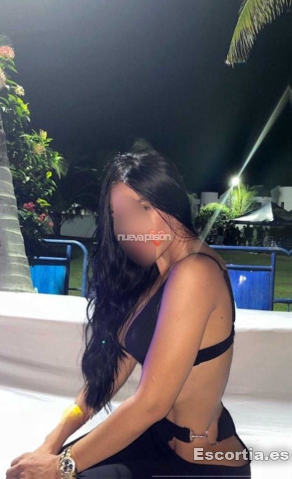 Camila photo 2