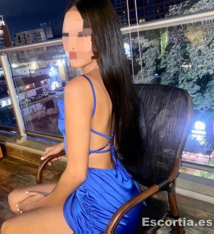 Luana photo 8