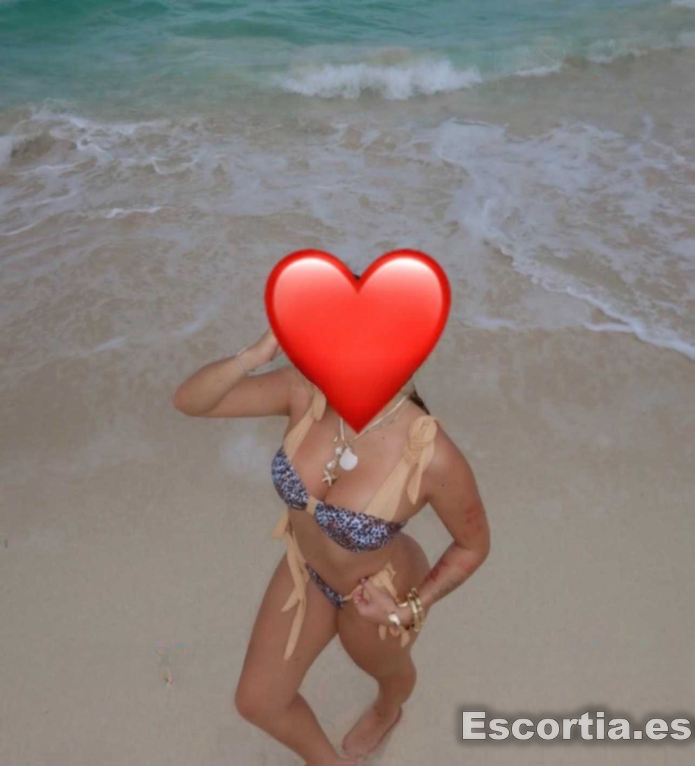 Sarah photo 6