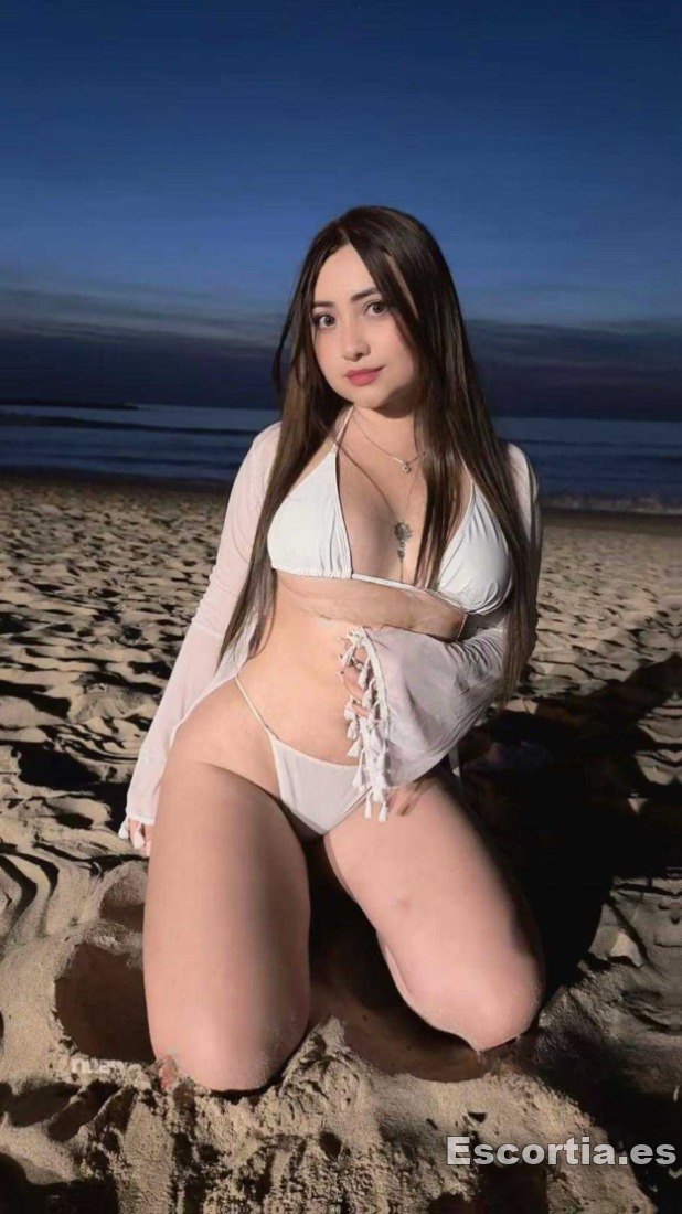 Pamela photo 2