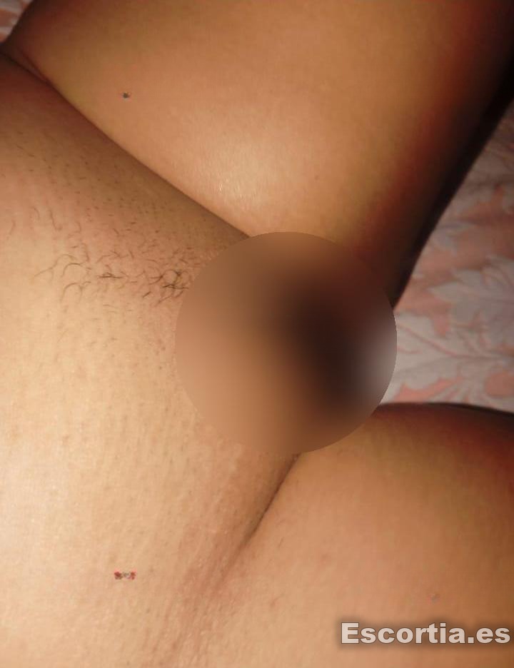 Escort 35 photo 5