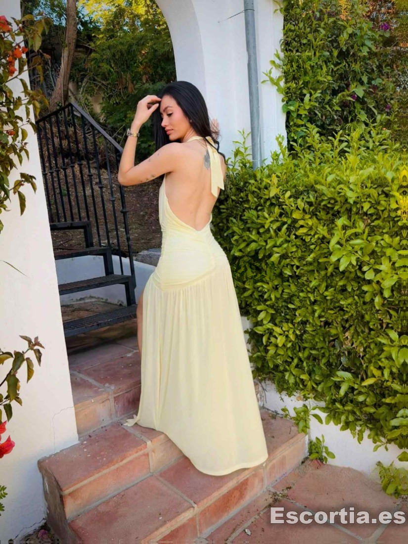 Sara photo 3