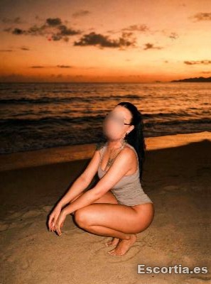 Ana escort canillejas