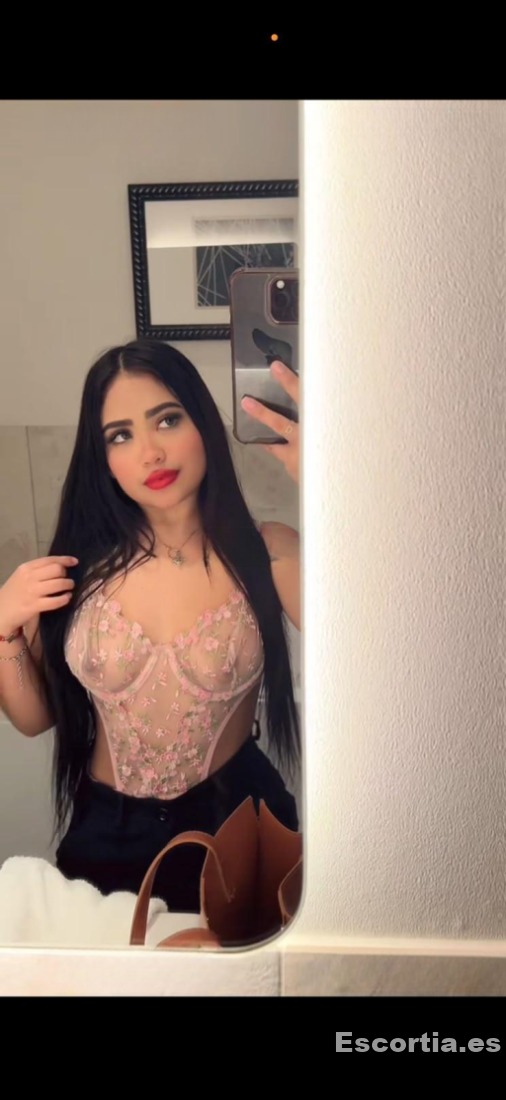 Mia photo 2