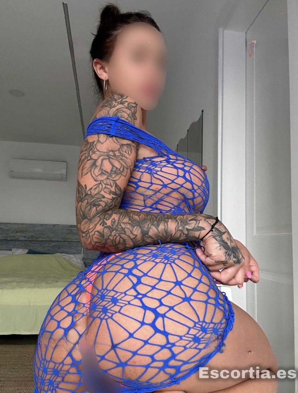 Señorita 27 escort Fuengirola