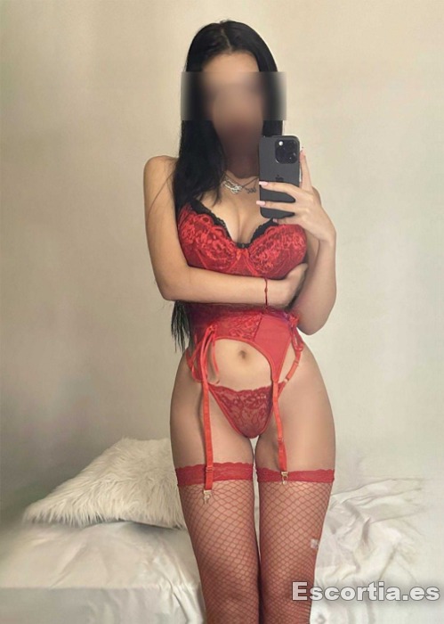 Mia photo 4