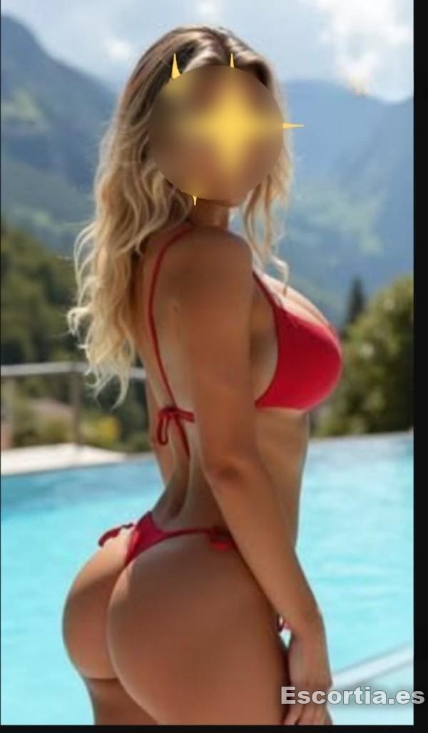 Luna escort Santander