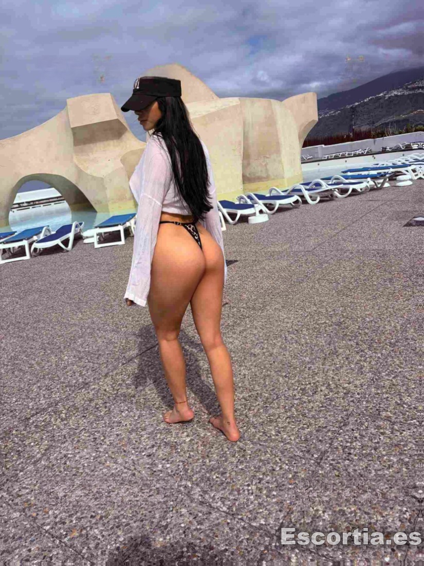 Sofia Novedad escort Puerto de la Cruz