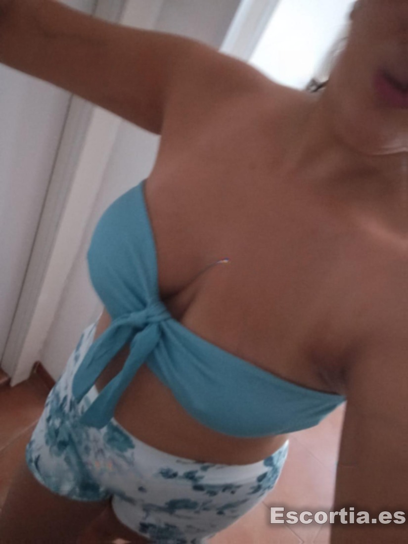Leyla photo 8