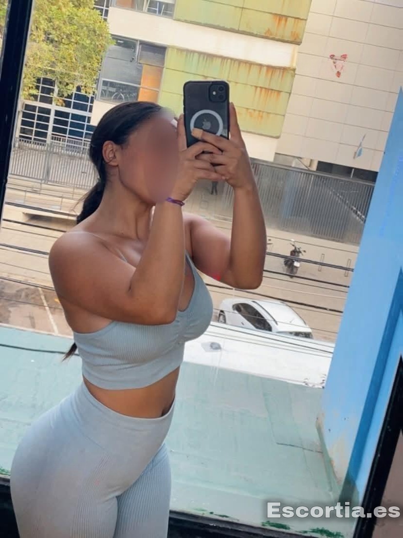 Mely escort Almería