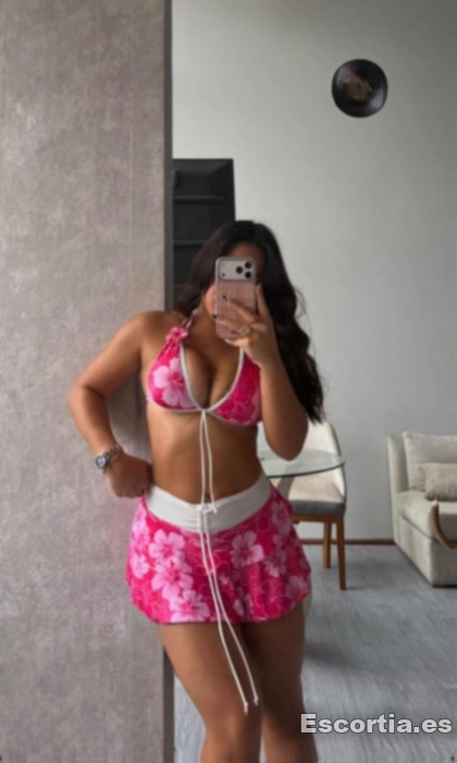 Mia photo 6