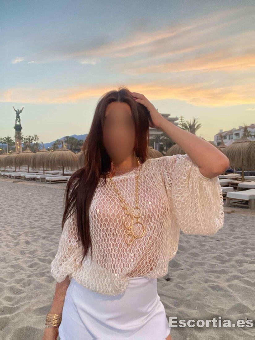Romina escort Alicante