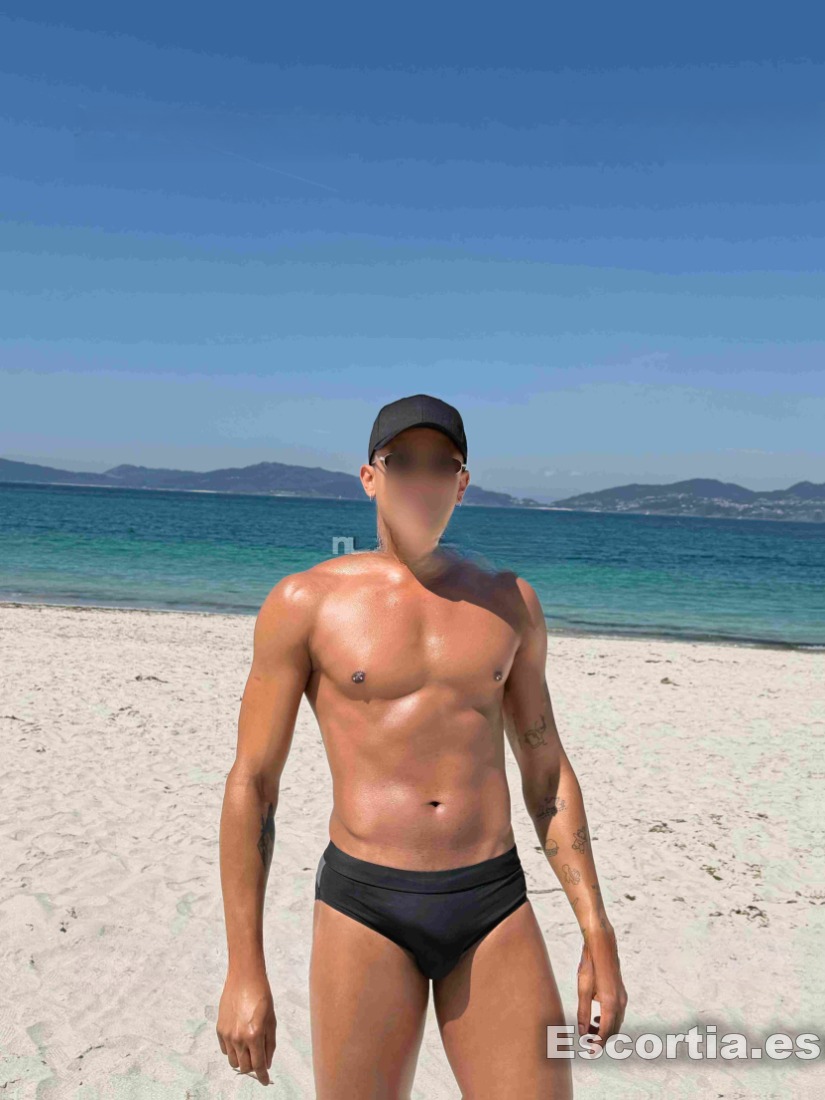 Daniel escort Ourense