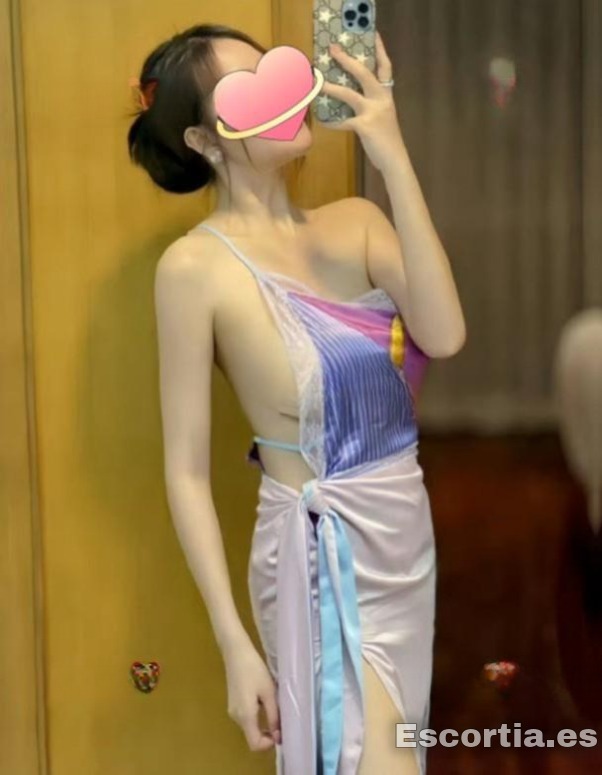 Puta asiatica 26 escort Calella