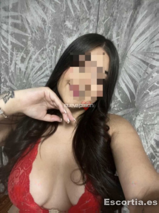 Ashley photo 2