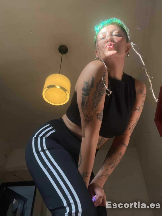 Señorita 28 photo 2